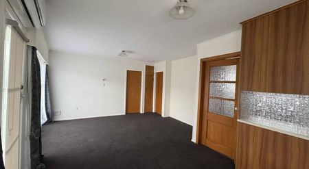 Handy, Homely Haven Near the Hospital - Photo 3