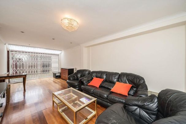 3 bedroom terraced house to rent - Photo 1