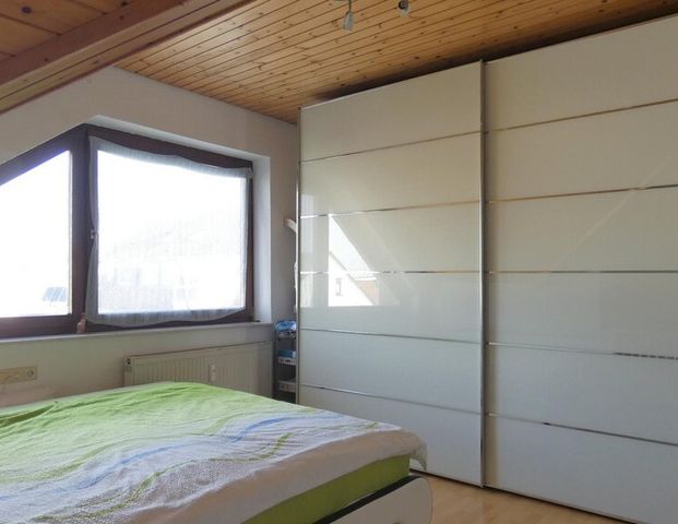 "Mit traumhaftem Seeblick – Wohnen, wo andere Urlaub machen! Außergewöhnliche 4,5-Zimmer! - Photo 1