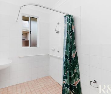 Perfect Family Home - Photo 5