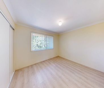 Spacious & Updated 3-Bedroom Townhouse with Private Courtyard and R... - Photo 6