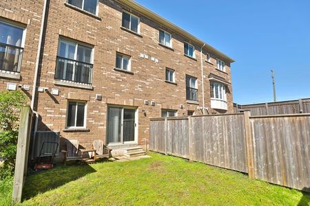 For Lease - 2179 FIDDLERS Way Unit# 57, Oakville, Ontario - Photo 2