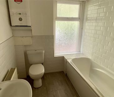 Nab Lane, Birstall, Batley, WF17 - Photo 4