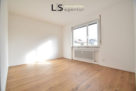 *Top-Wohnung in Top-Lage* Renovierte 3-Zimmer-Wohnung mit Balkon & Kfz-Stellplatz im Märchenviertel! - Photo 2