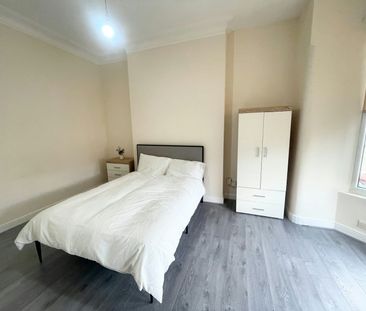 House share to rent on - Photo 5