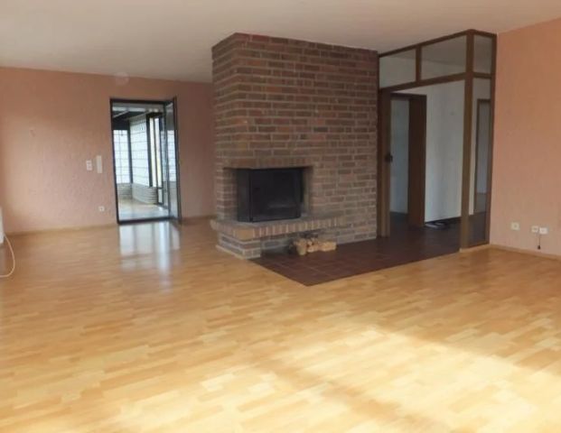 Freistehendes Wohnhaus in bester Nachbarschaft mit schönem Garten in sonnenscheingeprägter Ruhiglage - Foto 1