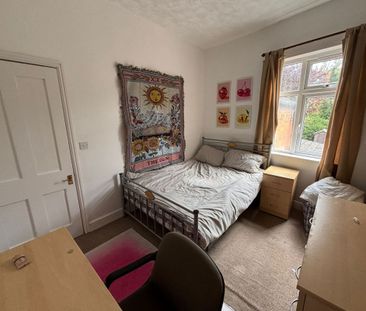 8 George Street - No Deposit & 2 BathroomsLoughborough - Photo 2