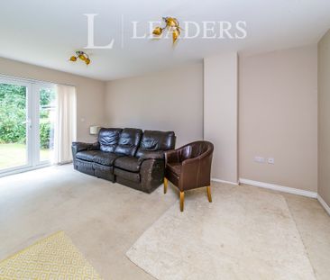 4 bedroom detached to rent The Hornets - Photo 3