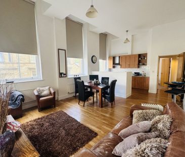 East Parade - Photo 2