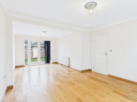 Hazell Way, Stoke Poges, Buckinghamshire,SL2 - Photo 4