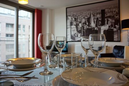 2 Bed Flat, Venice Corte, SE13 - Photo 2