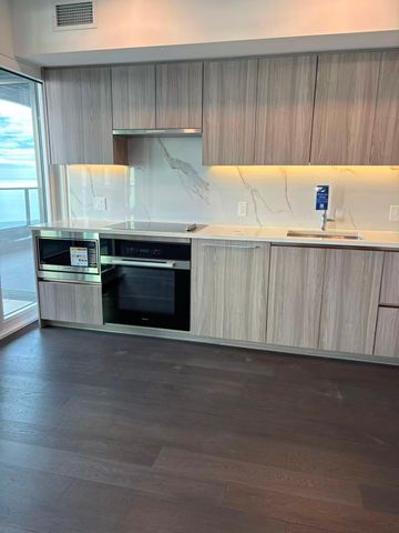 For Lease - 3 Concord Cityplace Way Unit# 6801, Toronto, Ontario - Photo 2
