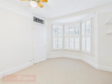 2 bedroom maisonette to rent - Photo 2