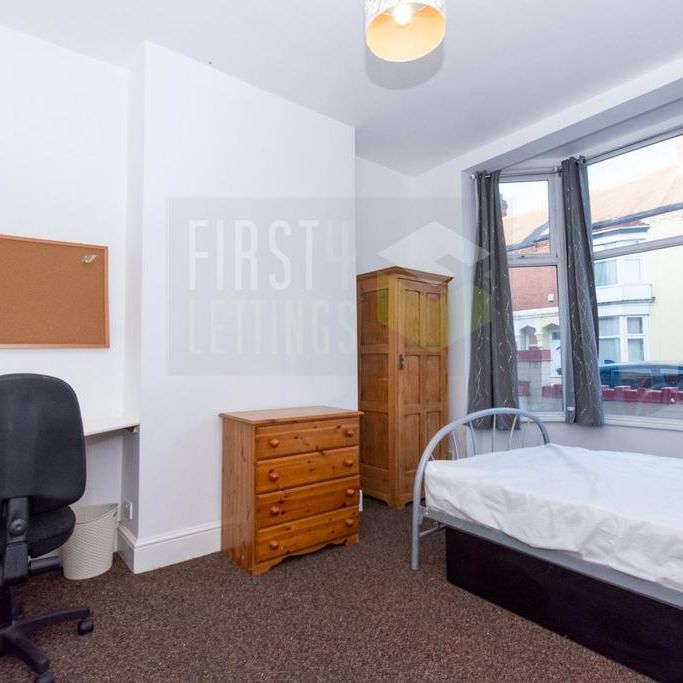 5 bedroom terraced house to rent - Photo 1