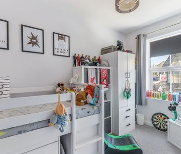 3 bedroom terraced house to rent - Photo 3