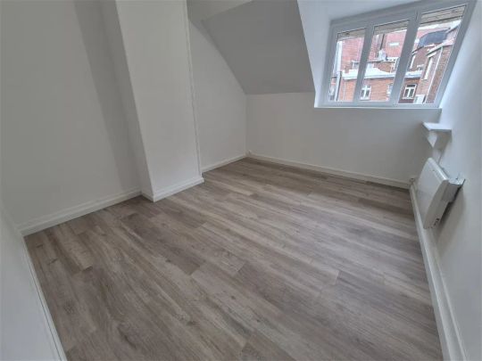 Location appartement 4 pièces - 94m² à Cambrai (59400) - Photo 1