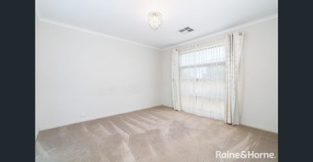 Modern Family Vila - Photo 4