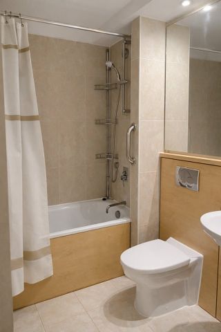 Room in a Shared Flat, Holly Court, SE10 - Photo 4