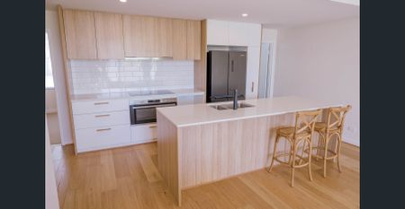 Fully Furnished Coastal - Photo 3