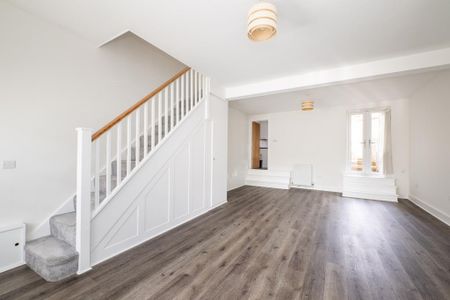 3 bedroom end of terrace house to rent - Photo 4