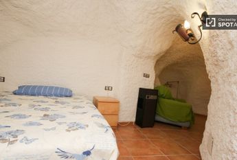 granada, Andalusia 18010