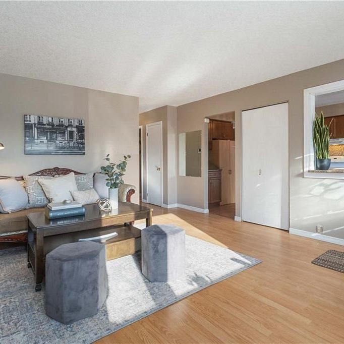 For Lease - 95 Kinburn Crescent, London South, Ontario - Photo 1