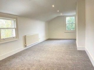 2 bedroom maisonette to rent - Photo 3