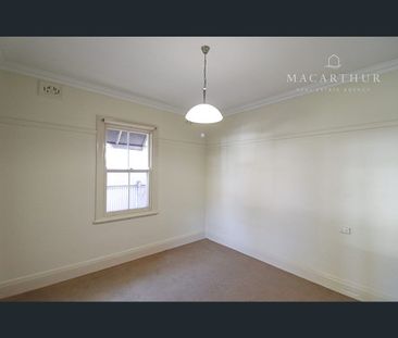 13 Freer Street, Wagga Wagga, NSW 2650 - Photo 5