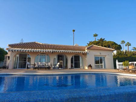 4 room luxury Villa for rent in Mijas, Spain - Photo 4