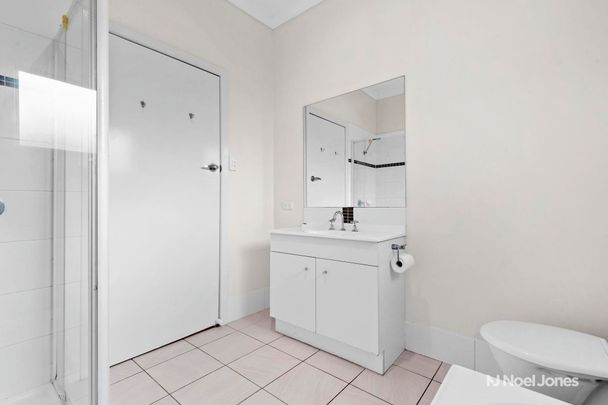 54 Hamilton Road, BAYSWATER NORTH - Photo 1