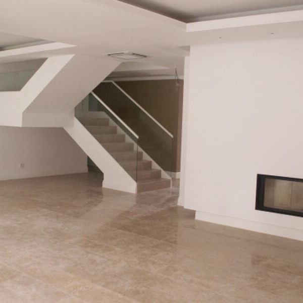 Compound villa - Photo 1
