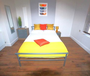1 bedroom in a house share to rent - Photo 2