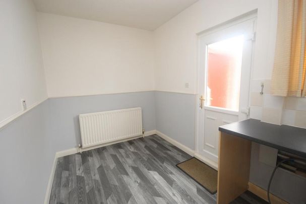 3 bedroom terraced house to rent - Photo 1