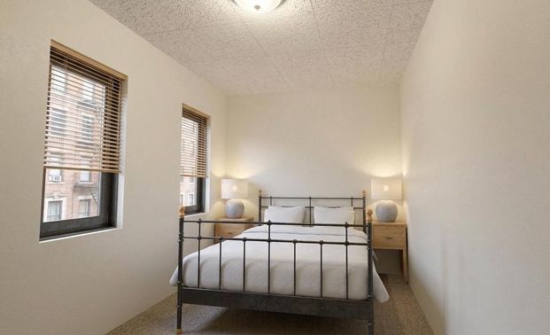 1 bedroom block of apartments to rent - Photo 1