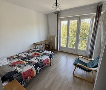 CHAMBRE MEUBLEE DANS 4P EN COLOCATION - Photo 3