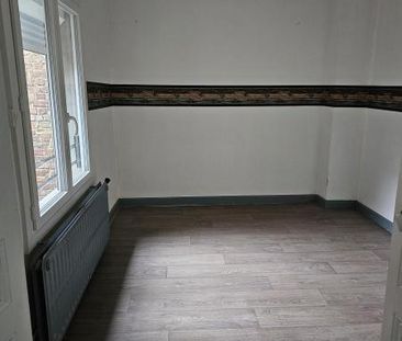 LOUE APPARTEMENT F3 au cœur du centre ville - Photo 4