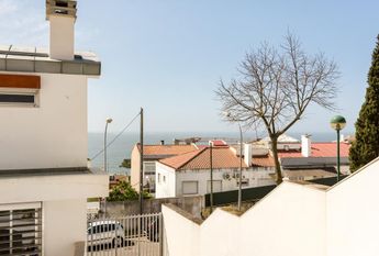 3 Bedroom Apartment with a view, Alto de Santa Catarina, Oeiras