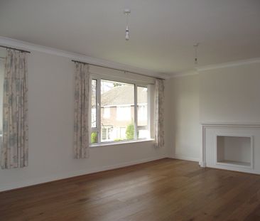 3 bedroom maisonette to rent - Photo 2