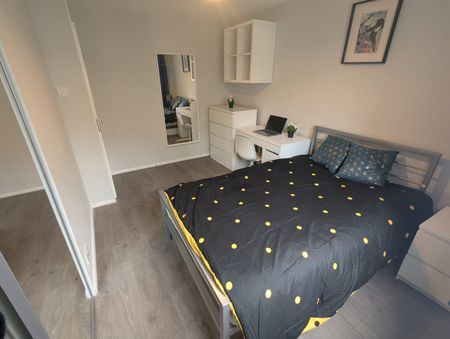 Spinnaker House-Room 1 - Photo 3