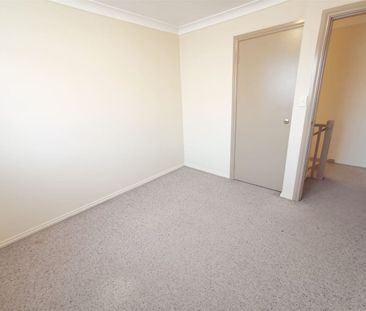 35 Huntley Drive, Blacktown, NSW 2148 - Photo 6