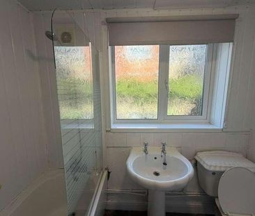 Victoria Terrace, NE22 - Photo 2