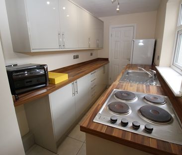 10 Linton Street - Photo 1