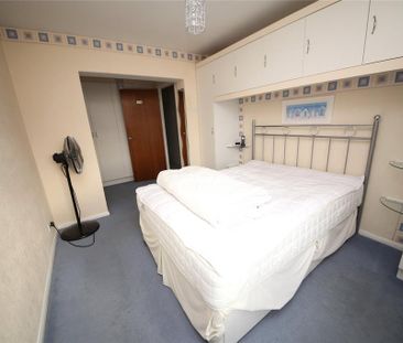 4 bedroom semi-detached house to rent - Photo 4