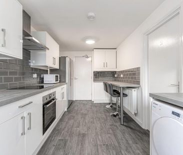 1 bedroom house of multiple occupation to rent - Photo 6