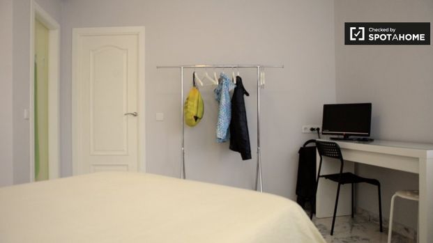 barcelona, Catalonia 08029 - Photo 1