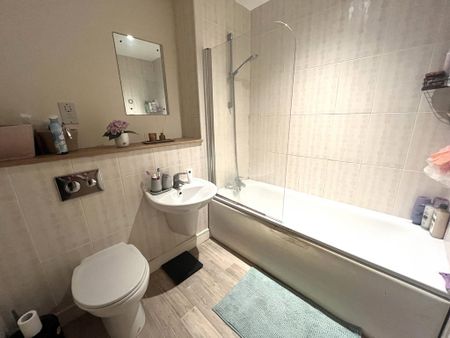 2 bedroom apartment to rent - Photo 5