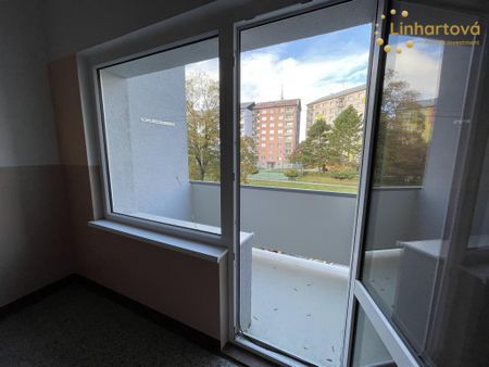 Pronájem bytu 1+1 38 m2 - Fotografie 5