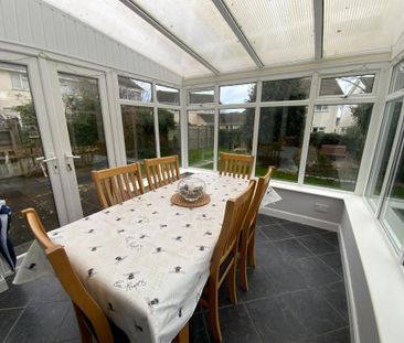 3 bedroom detached house to rent - Photo 3