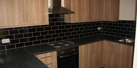 Sutton Road, Kidderminster, DY11 - Photo 2