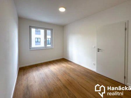 Pronájem bytu 2+kk Prostějov - Fotografie 3